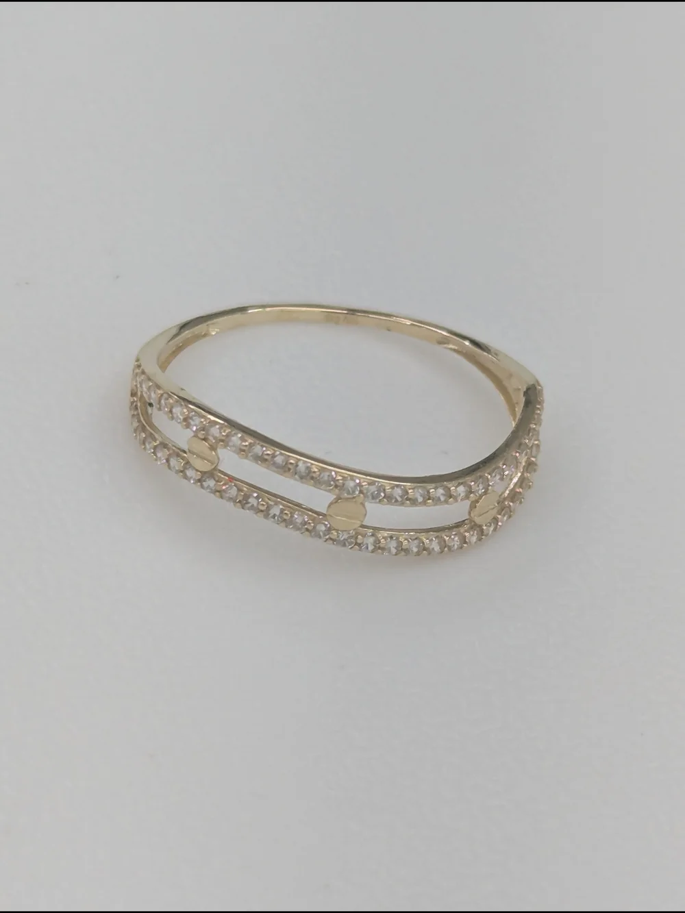 10kt Real Gold Women's Ring Size 7